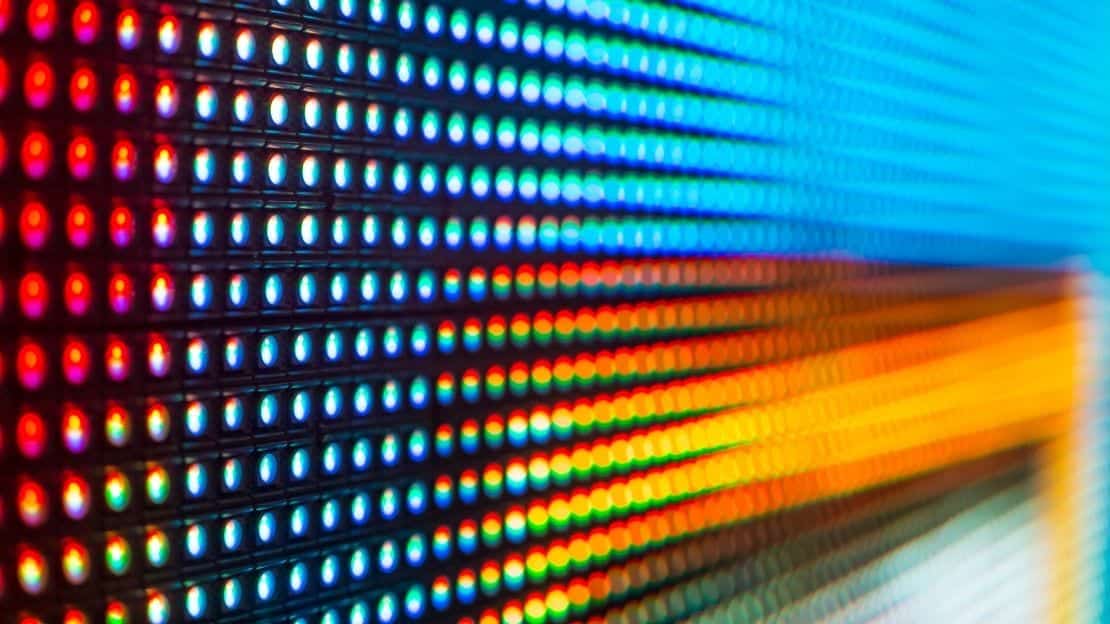 Why LED Screens Are Better Than LCD Displays